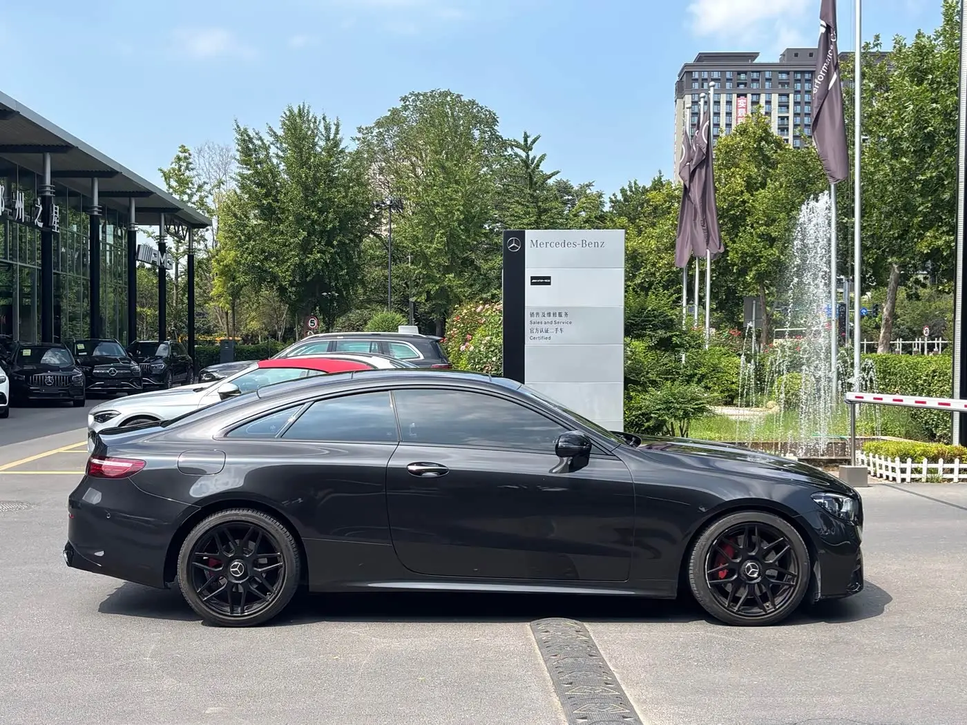 Mercedes-Benz E-Class 2023 — ფოტო 6/12