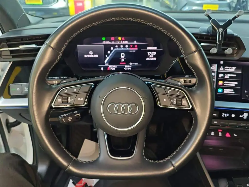 Audi A3 2023 — Фото 7/20