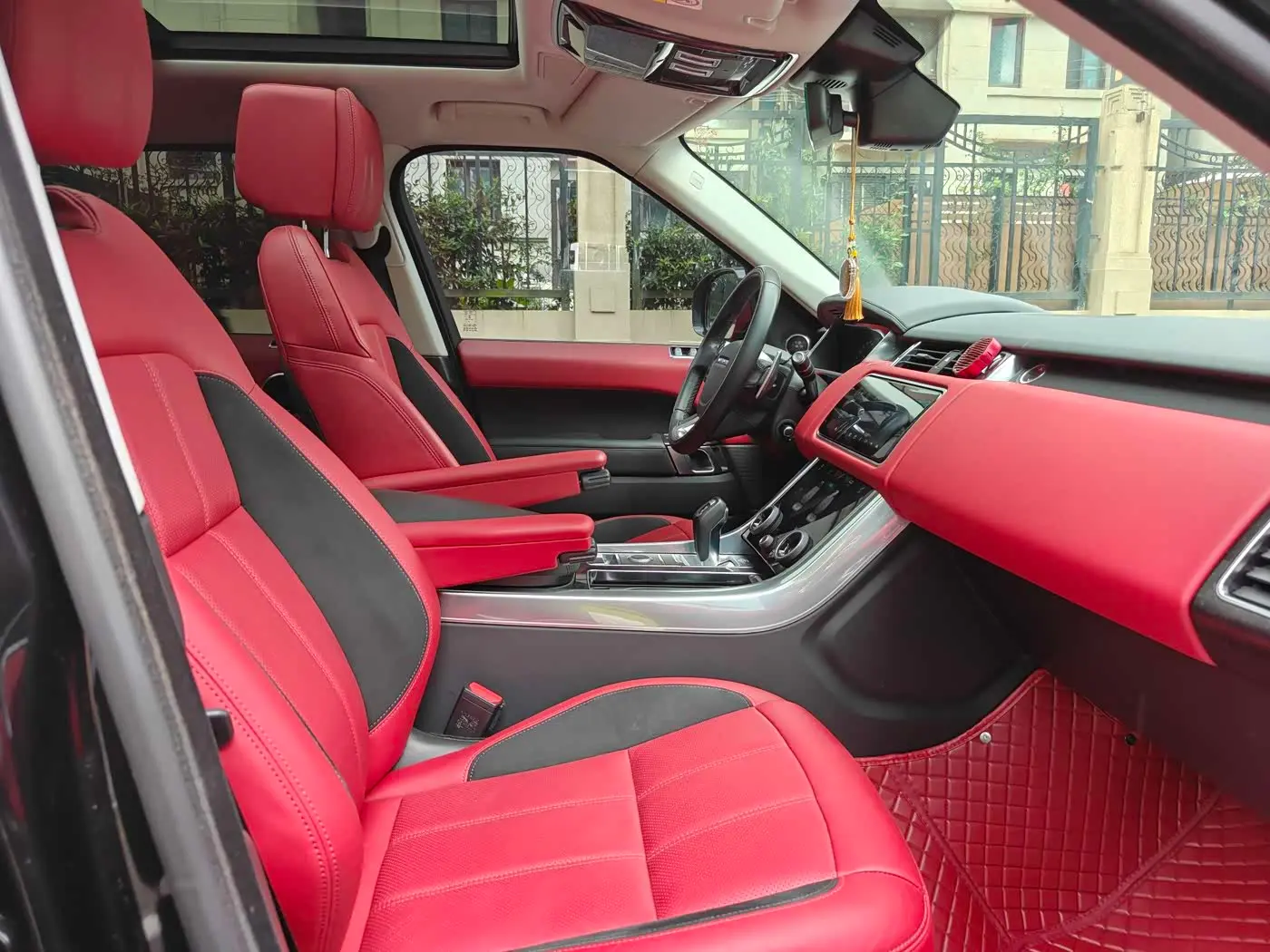 Land Rover Range Rover Sport 2022 — Photo 15/18
