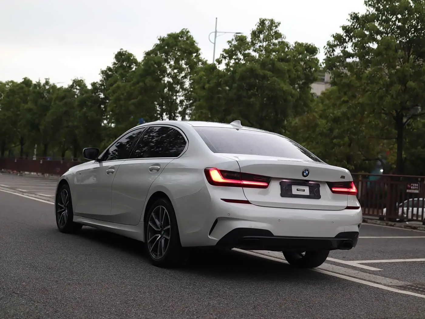 BMW 3 Series 2022 — Photo 4/20