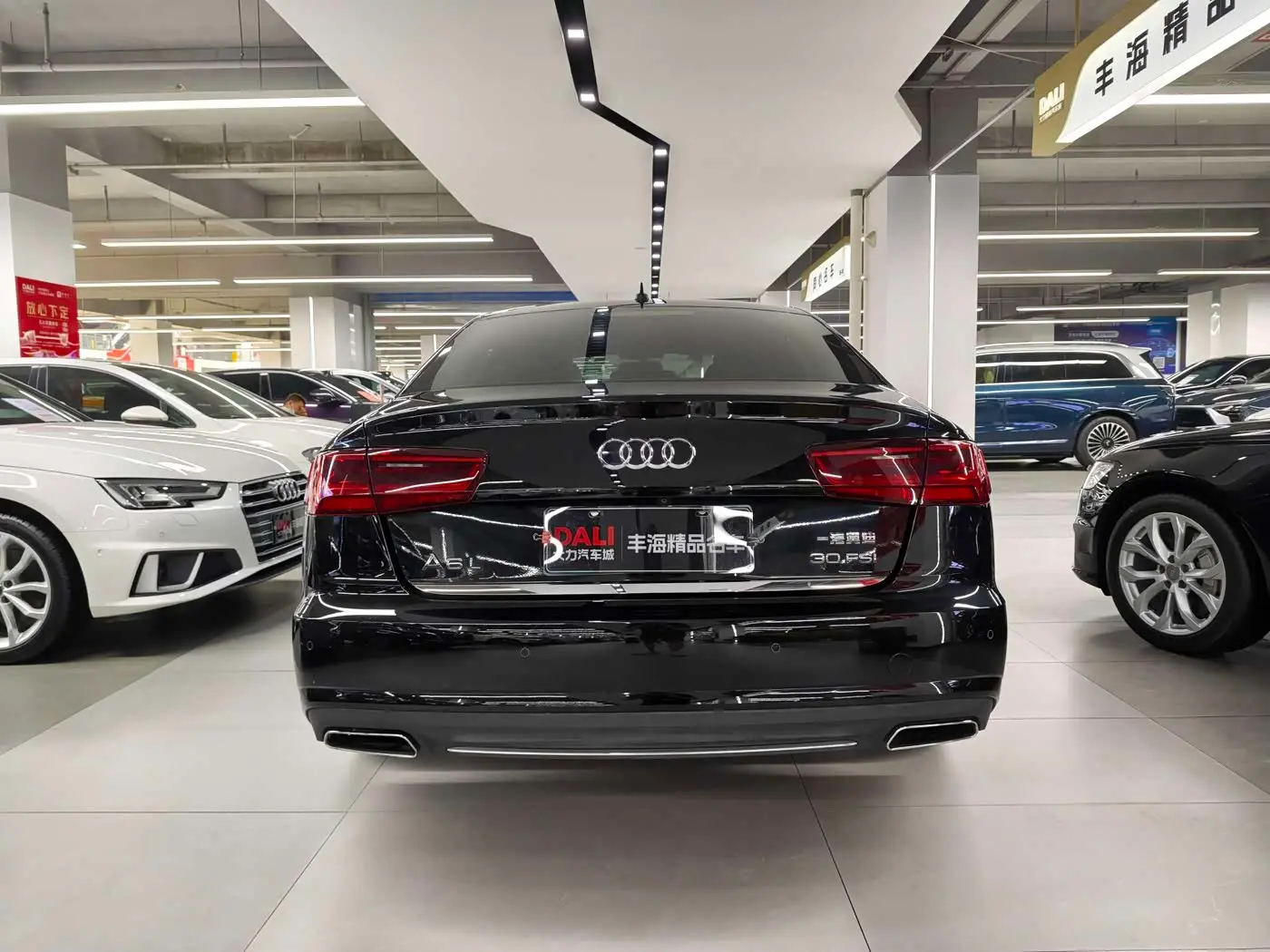Audi A6L 2017 — Photo 13/14