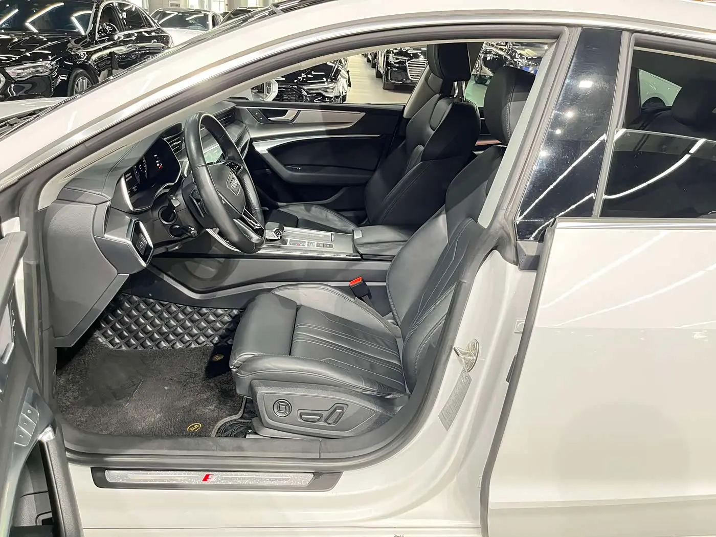 Audi A7 2021 — Photo 4/9