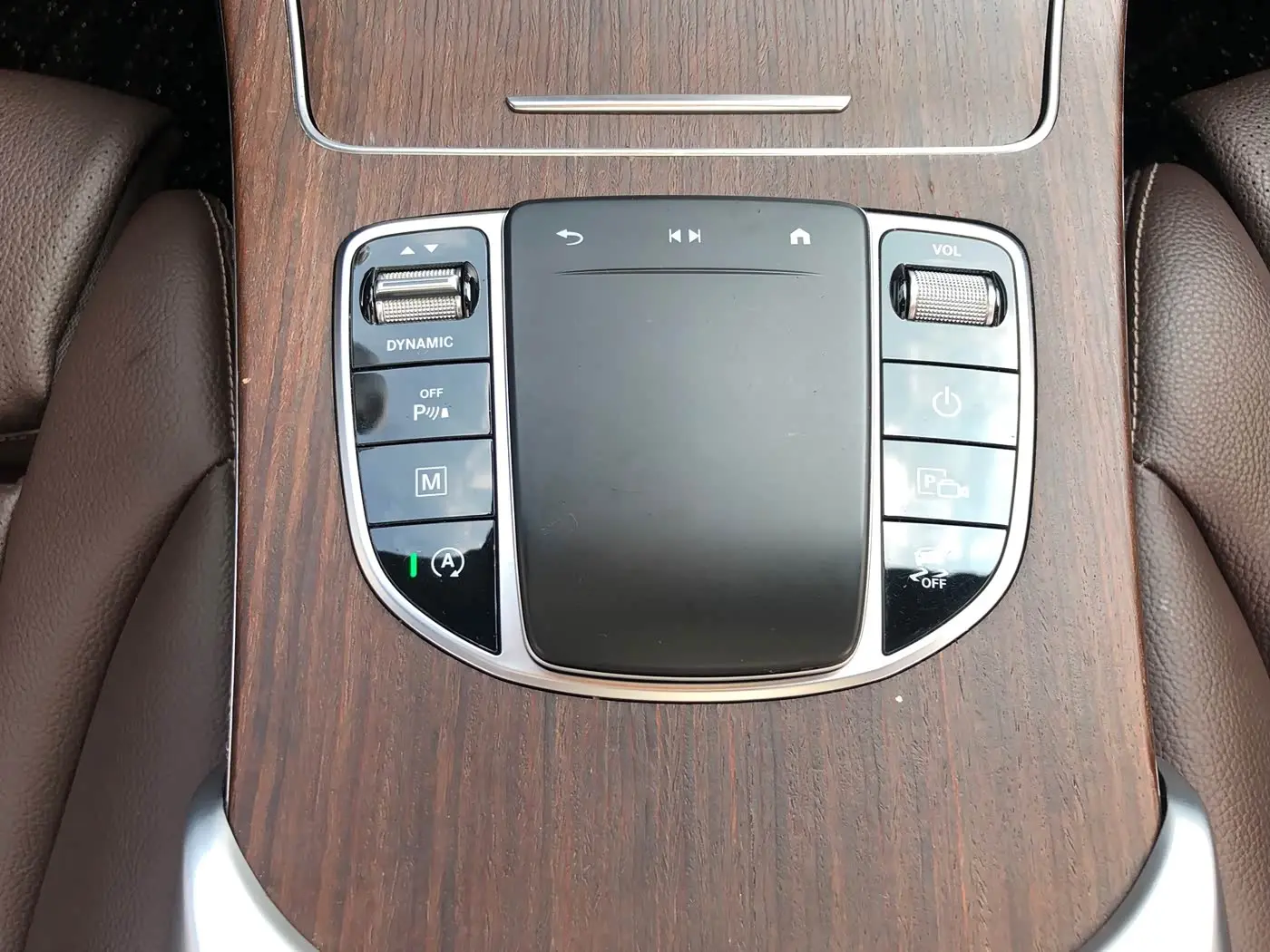 Mercedes-Benz GLC 2021 — ფოტო 12/20