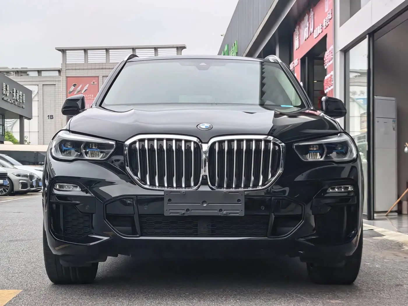BMW X5 2021 — Photo 2/11