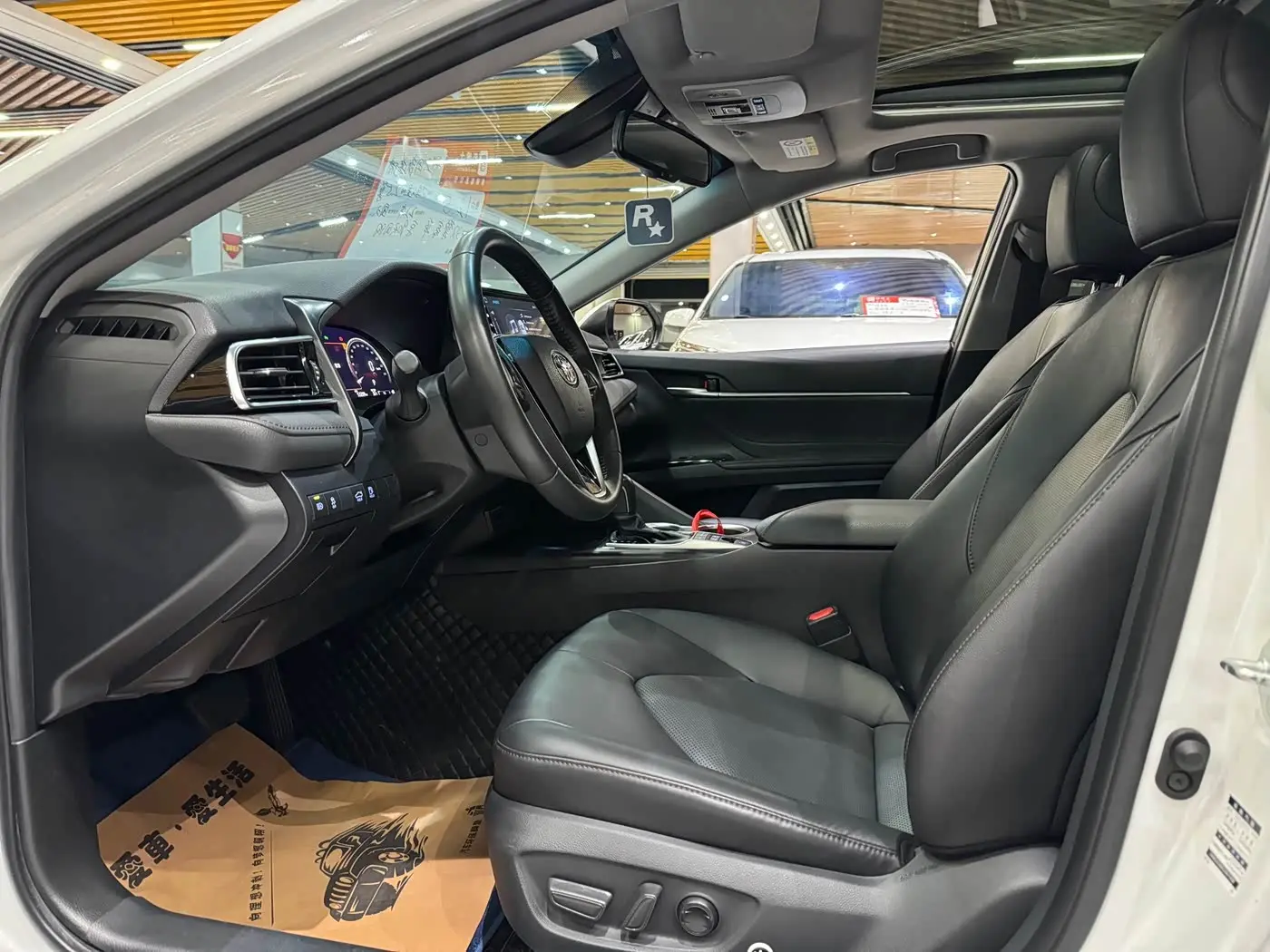 Toyota Camry 2022 — Photo 4/13