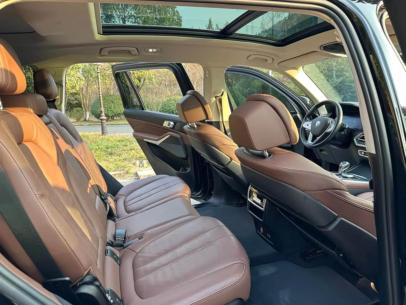 BMW X7 2022 — Photo 11/18