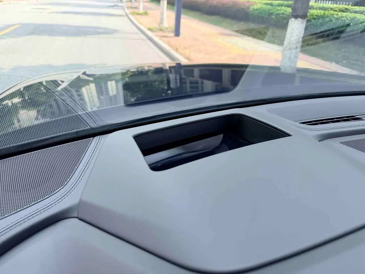 Audi Q8 2022 — Photo 7/14