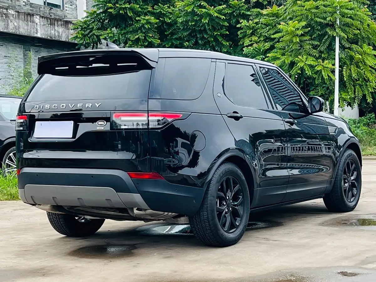 Land Rover Discovery 2019 — Photo 5/20