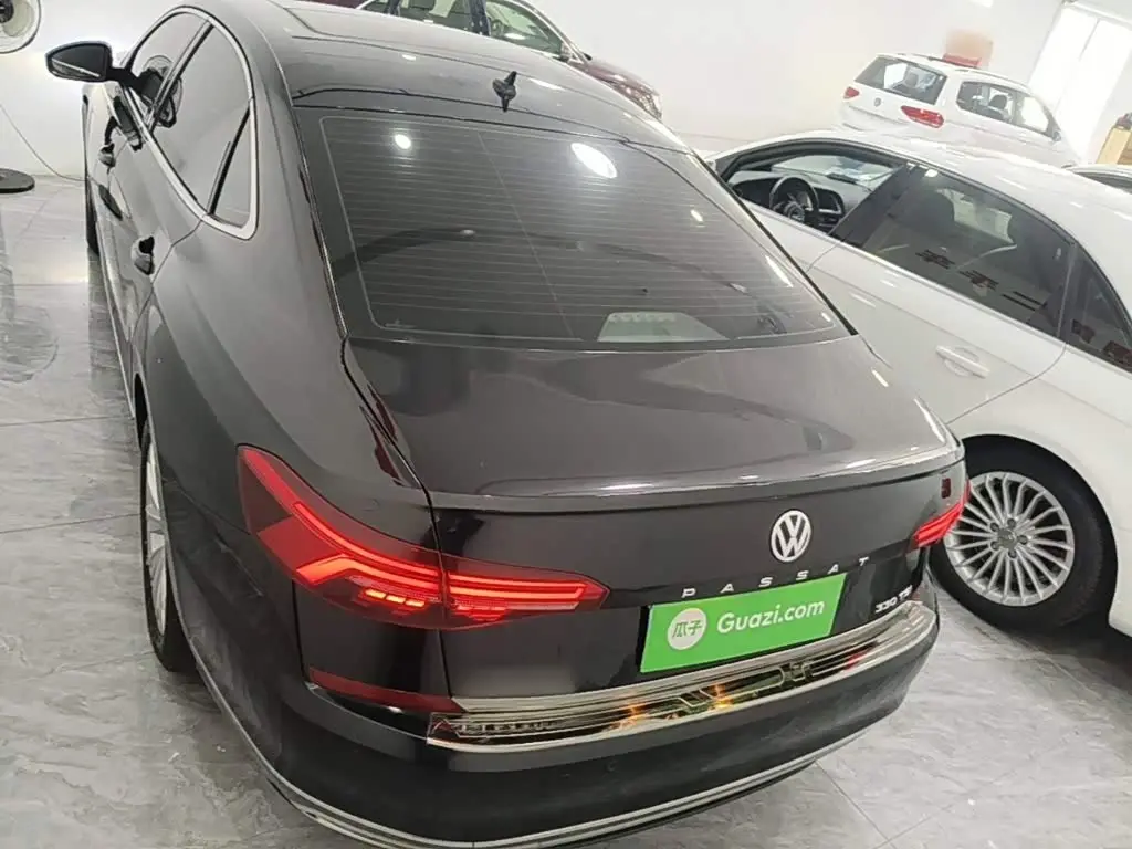 Volkswagen Passat 2019 — Фото 6/20
