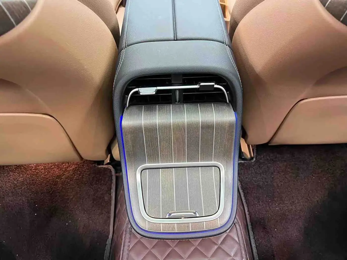Mercedes-Benz E-Class 2024 — Şəkil 16/20