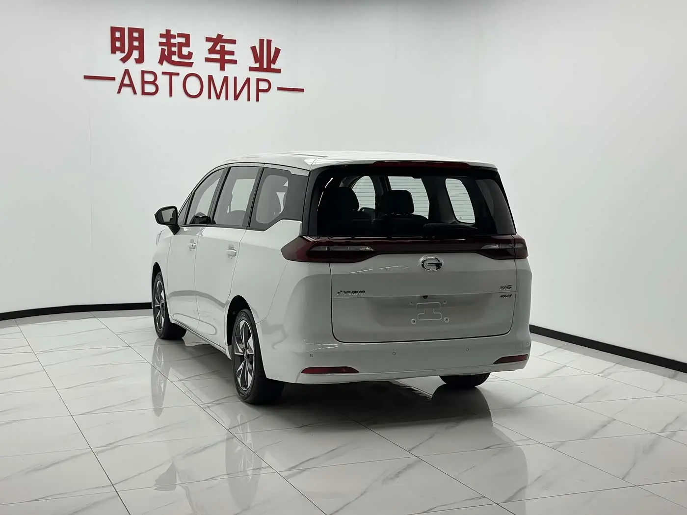 GAC Trumpchi Trumpchi M6 2022 — Фото 8/17