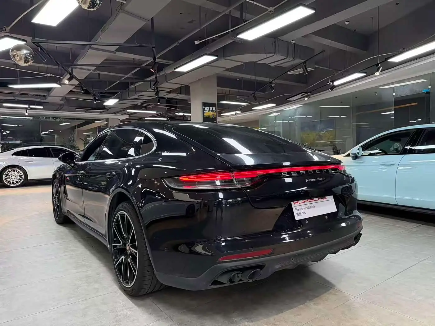 Porsche Panamera 2023 — Photo 7/11