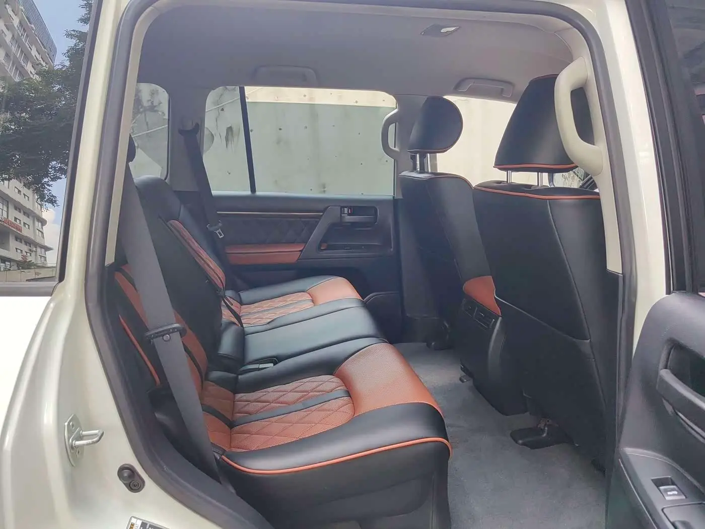 Toyota Land Cruiser 2016 — Photo 13/19