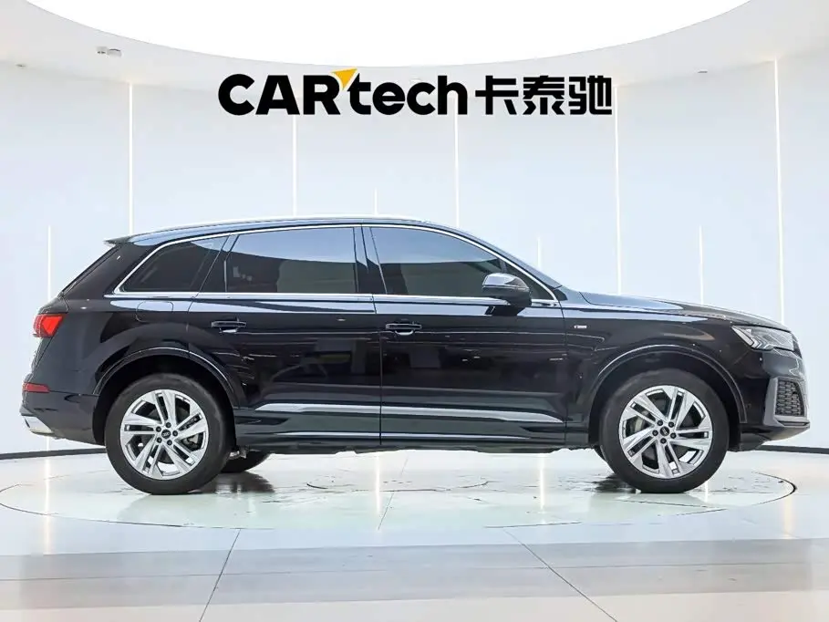 Audi Q7 2023 — Фото 4/20