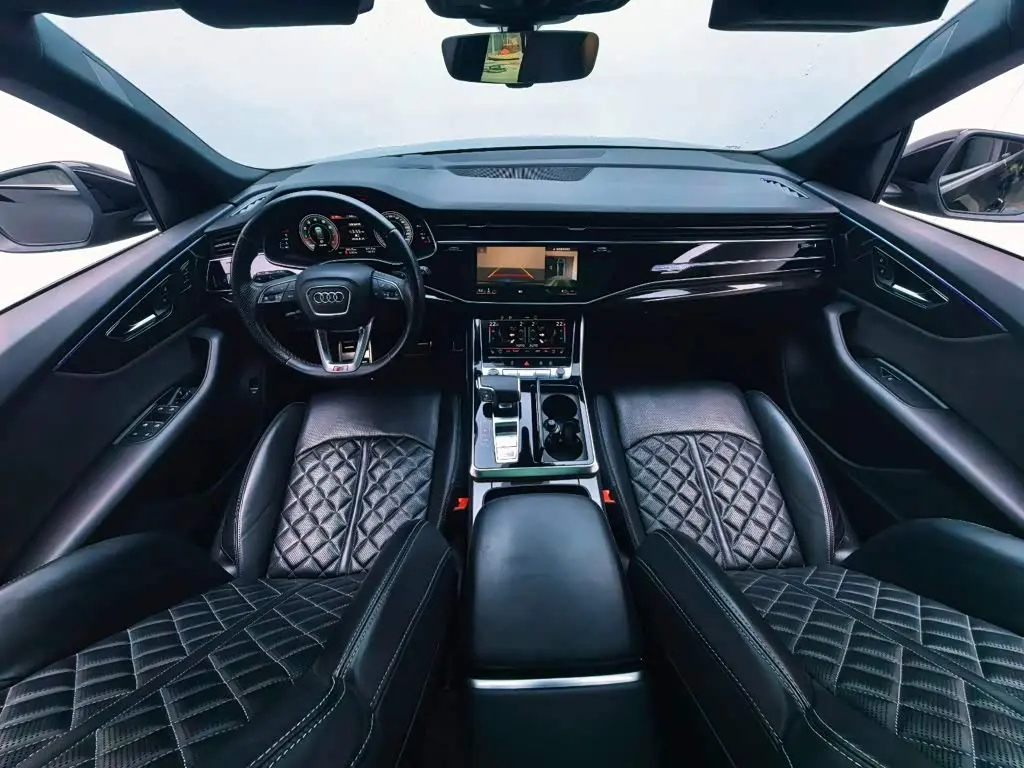 Audi Q8 2021 — Photo 11/20