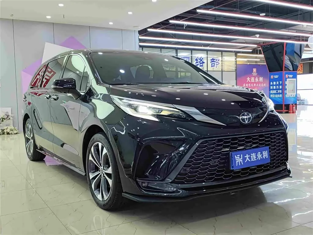 Toyota Granvia 2023 — Şəkil 3/18