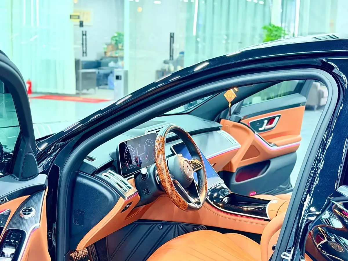 Mercedes-Benz S-Class 2023 — Фото 4/13