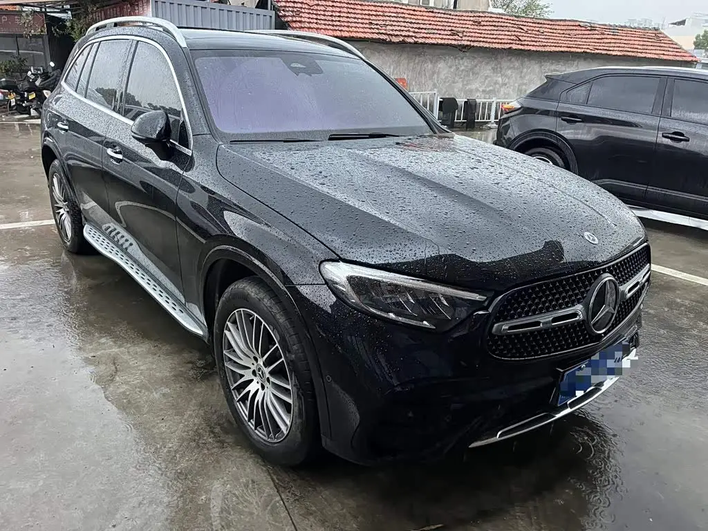 Mercedes-Benz GLC 2024 — Photo 2/9