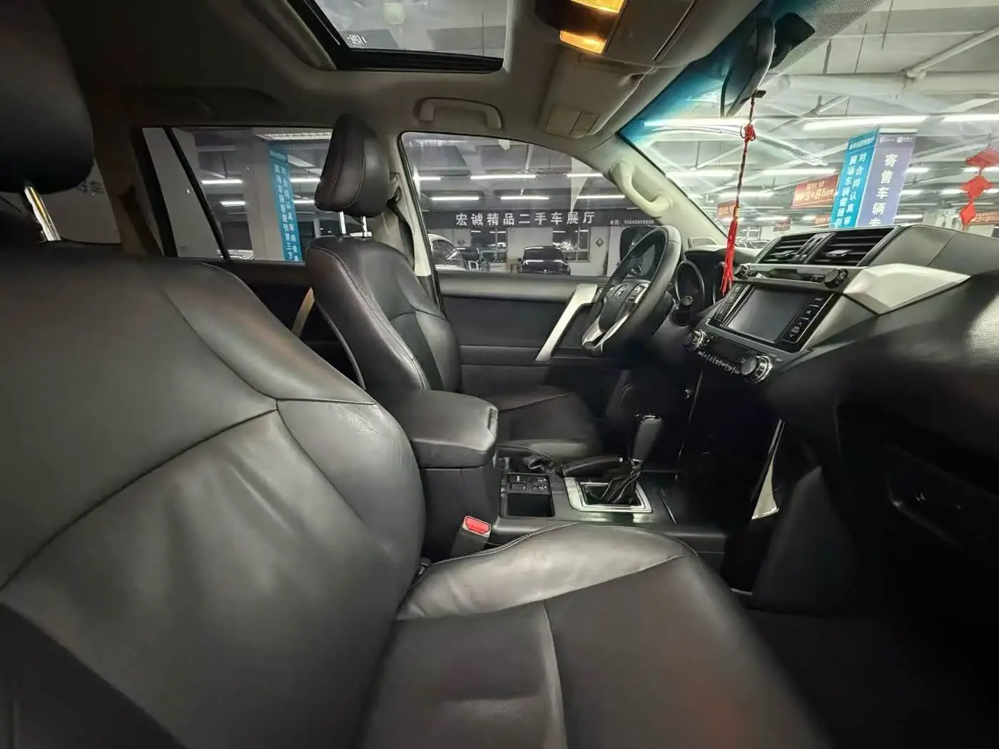 Toyota Prado 2017 — Photo 6/9