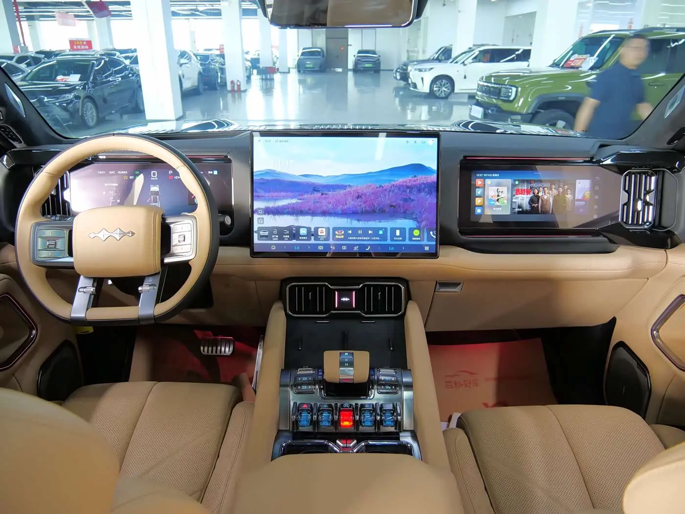 Fang Cheng Bao Leopard 8 2025 — Photo 17/20