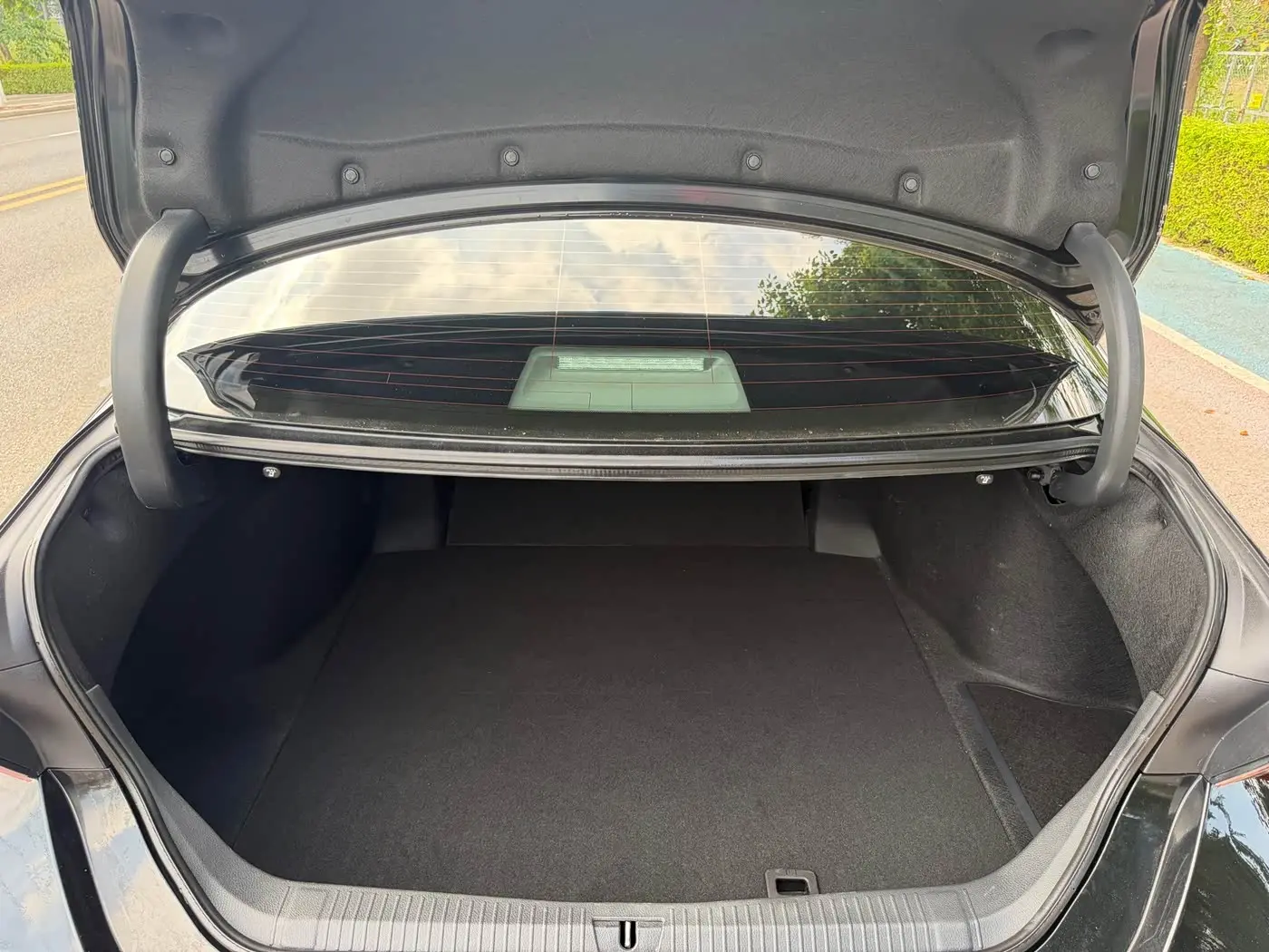 Toyota Avalon 2023 — Photo 7/18