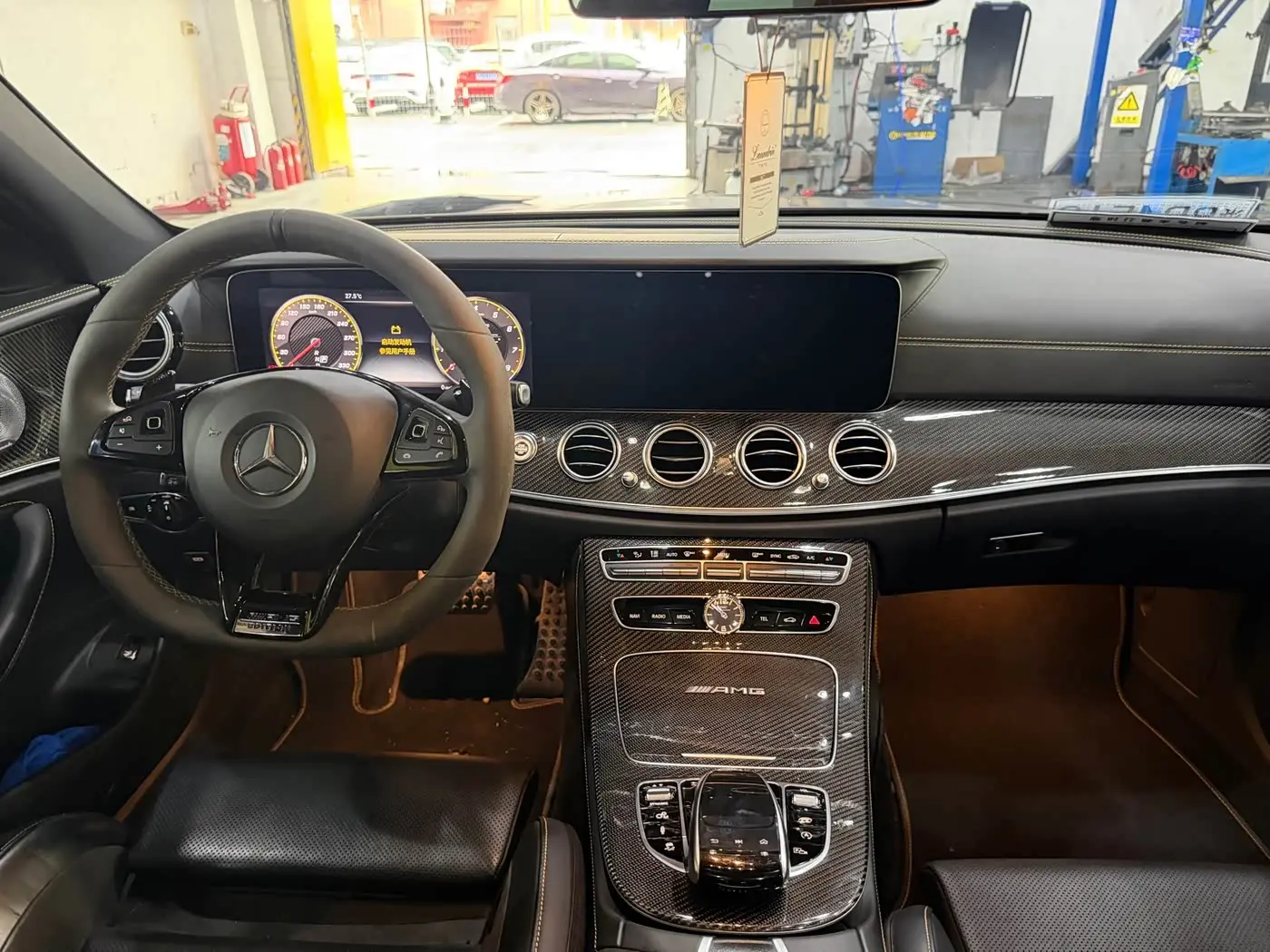 Mercedes-Benz E-Class AMG 2018 — Photo 10/11