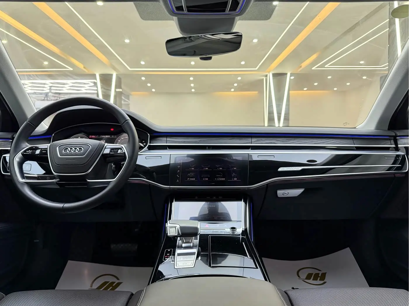 Audi A8 2025 — Фото 6/9