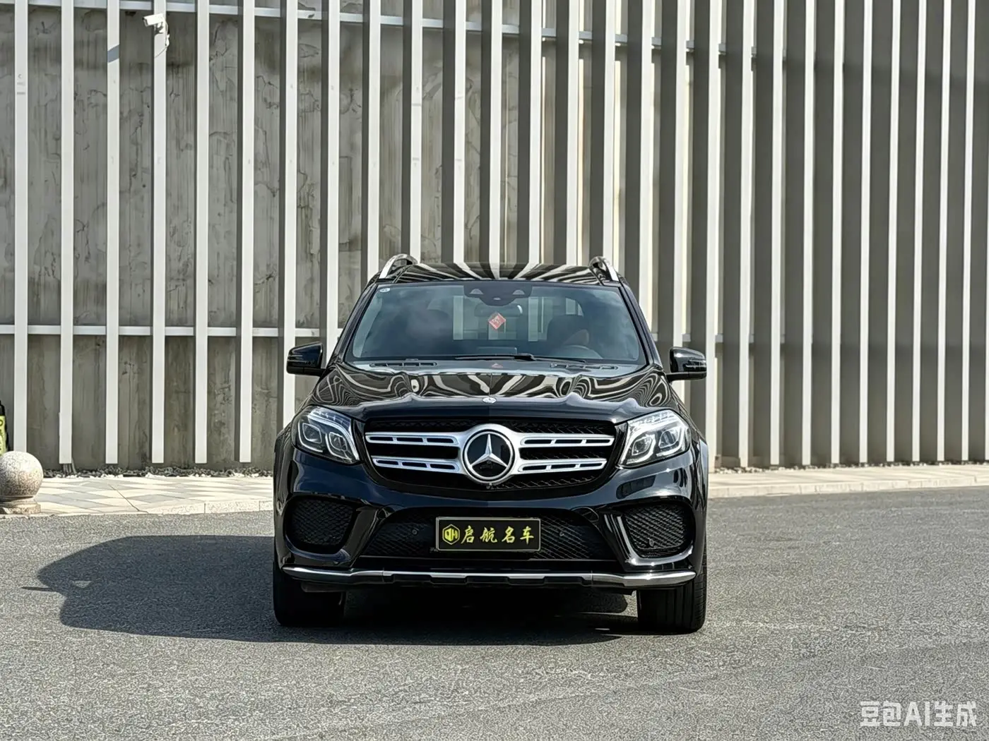 Mercedes-Benz GLS 2016 — Photo 2/17