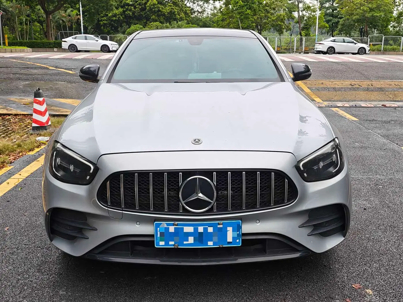 Mercedes-Benz E-Class 2023 — Фото 2/10