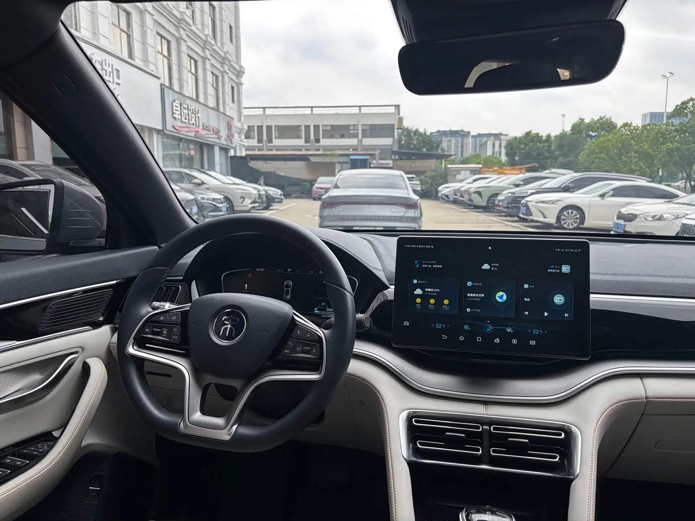 BYD Song PLUS PHEV 2022 — Photo 11/11
