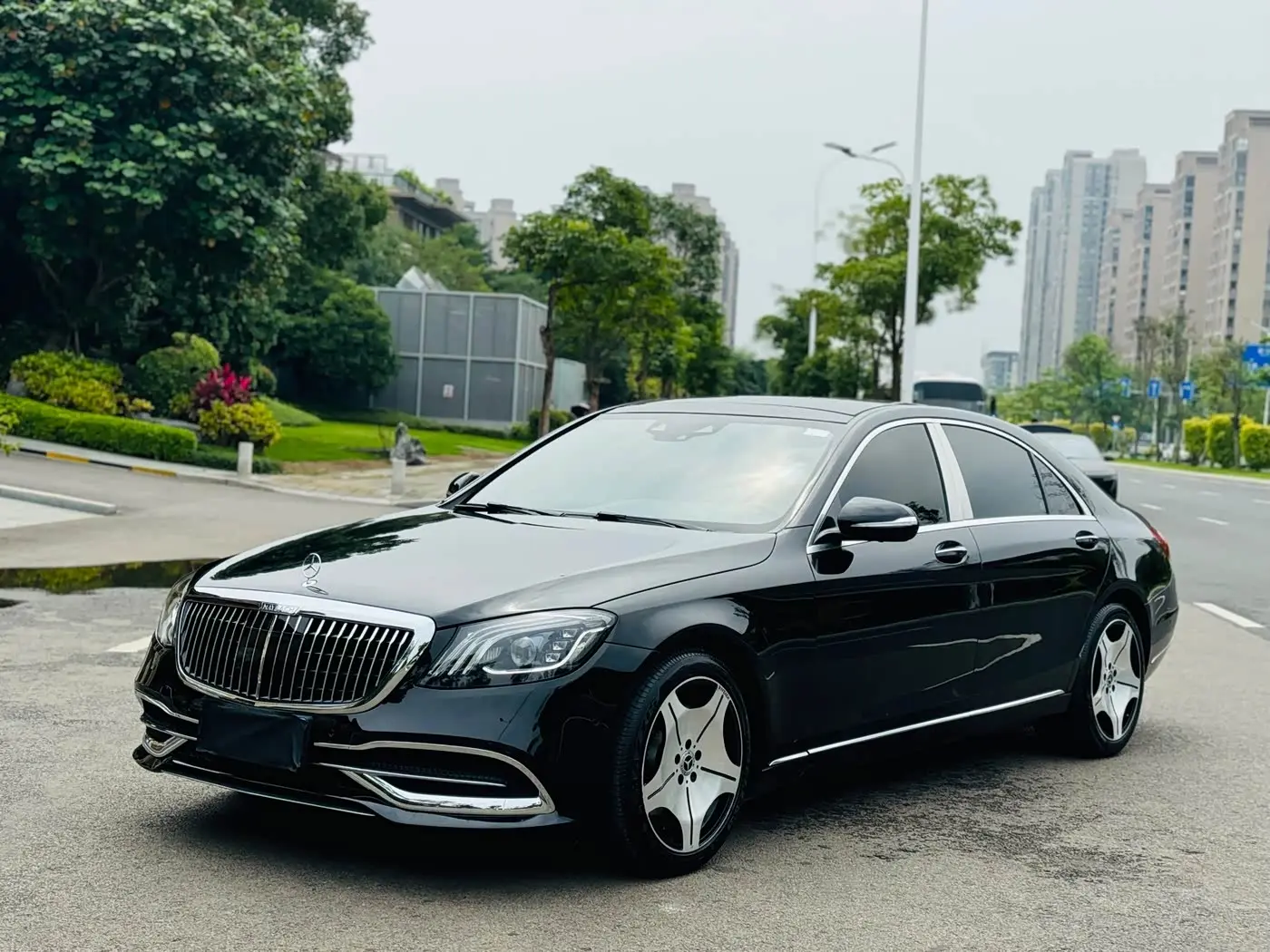 Mercedes-Benz S-Class 2018 — Photo 1/17
