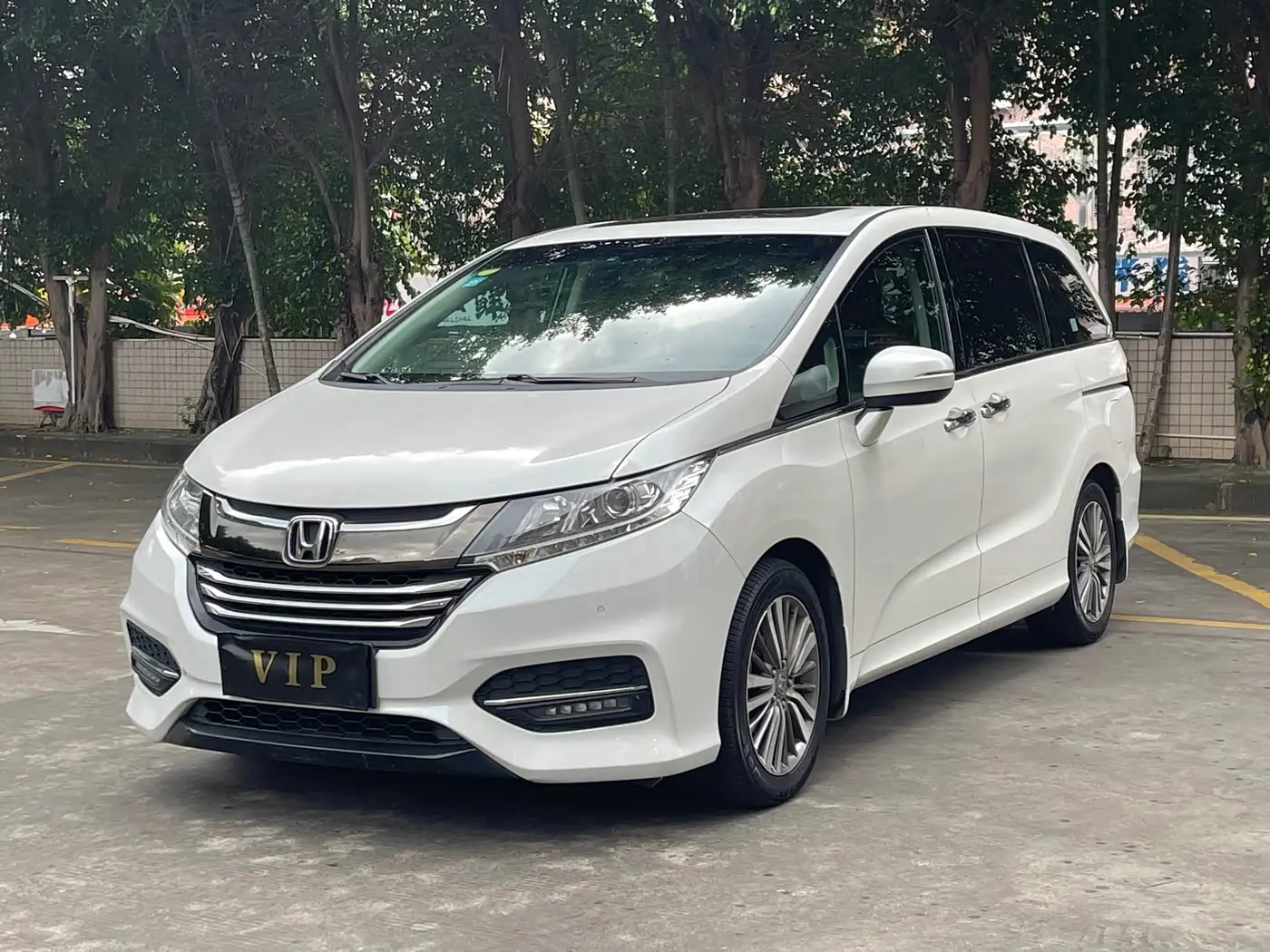 Honda Odyssey 2019 — Photo 1/18