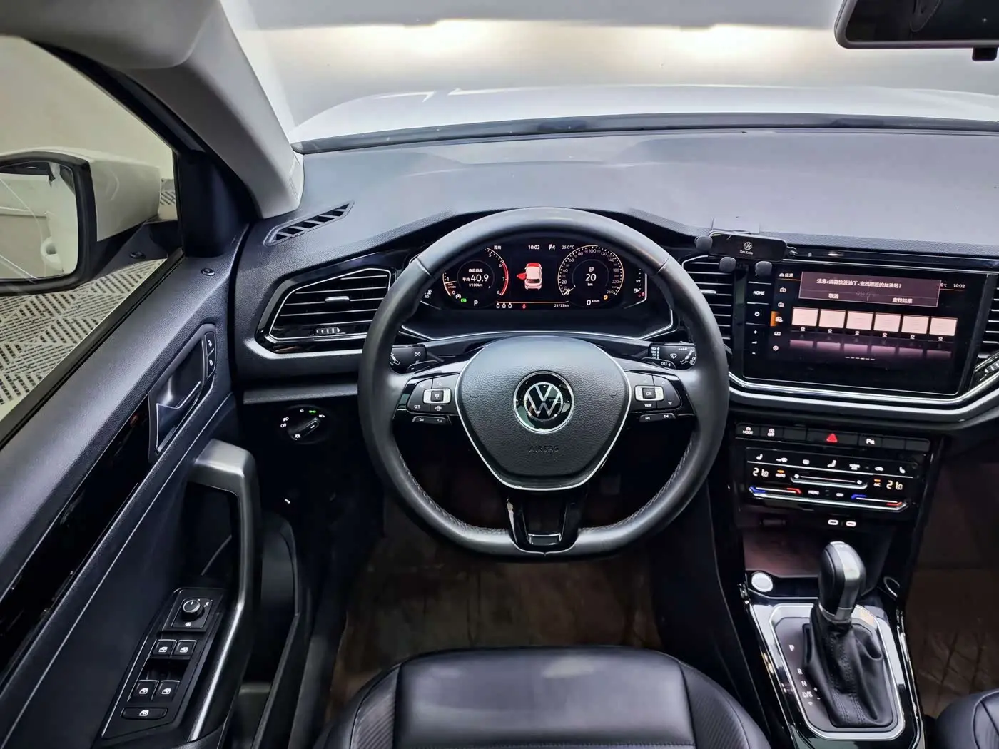 Volkswagen T-ROC 2022 — Photo 16/20