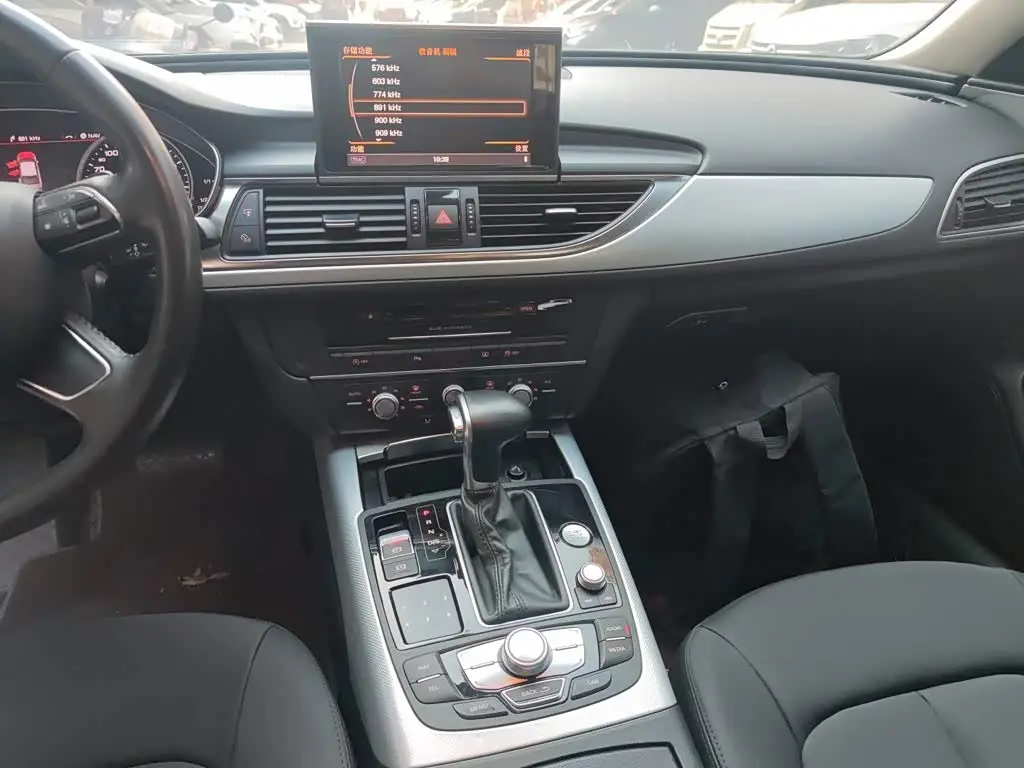 Audi A6L 2016 — Photo 10/20