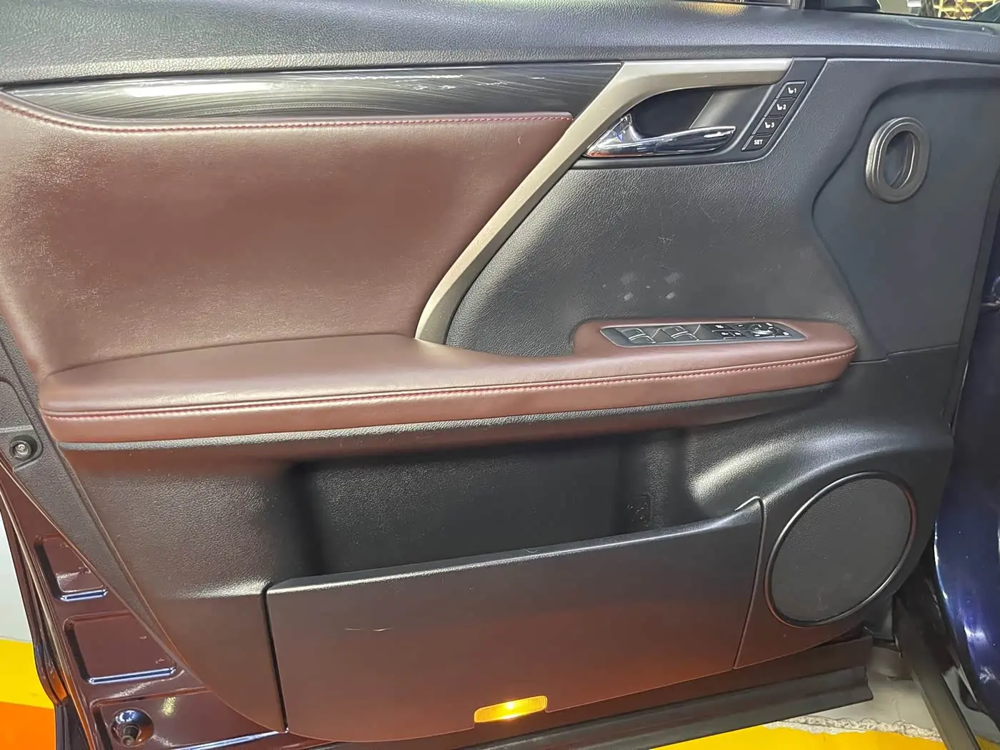 Lexus RX 2020 — Şəkil 6/17