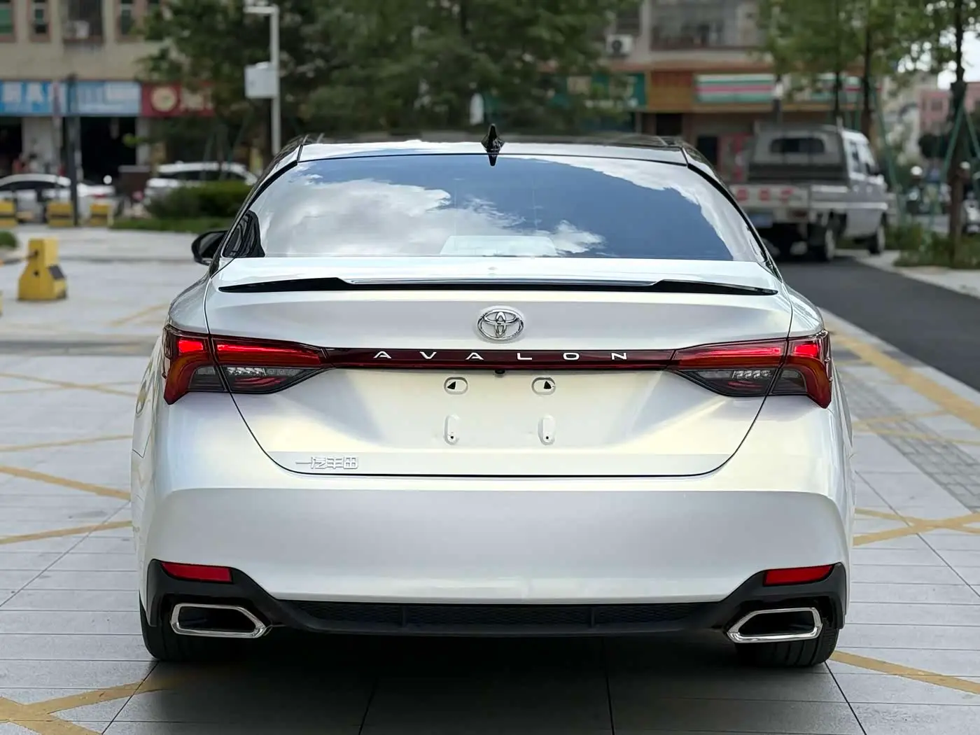 Toyota Avalon 2024 — Фото 9/10