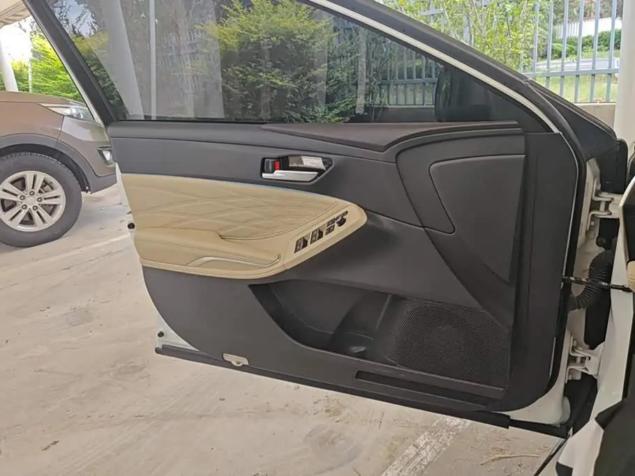 Toyota Avalon 2021 — Şəkil 7/16