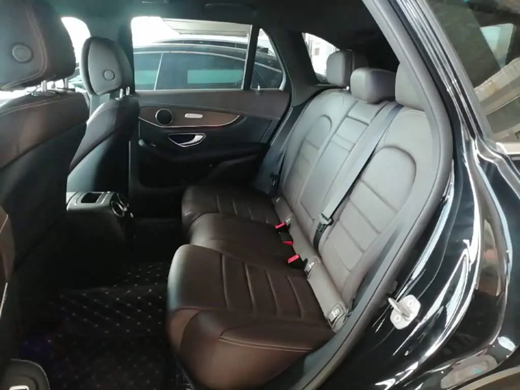 Mercedes-Benz GLC 2020 — Photo 17/20