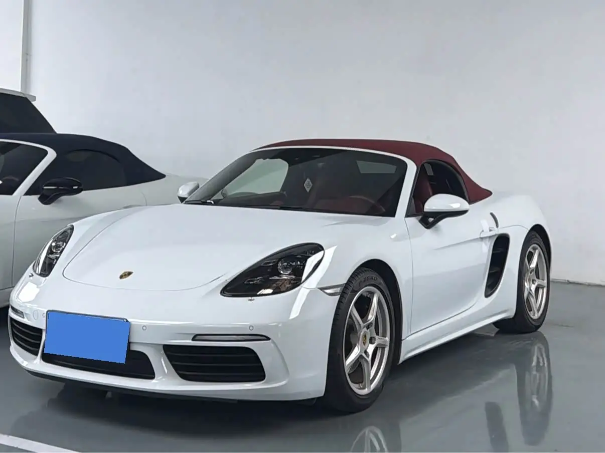 Porsche 718, 2022
