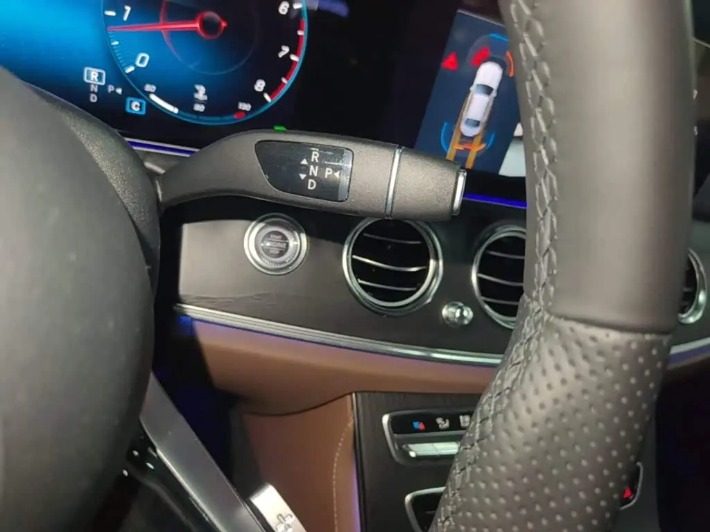 Mercedes-Benz E-Class 2023 — Şəkil 14/20