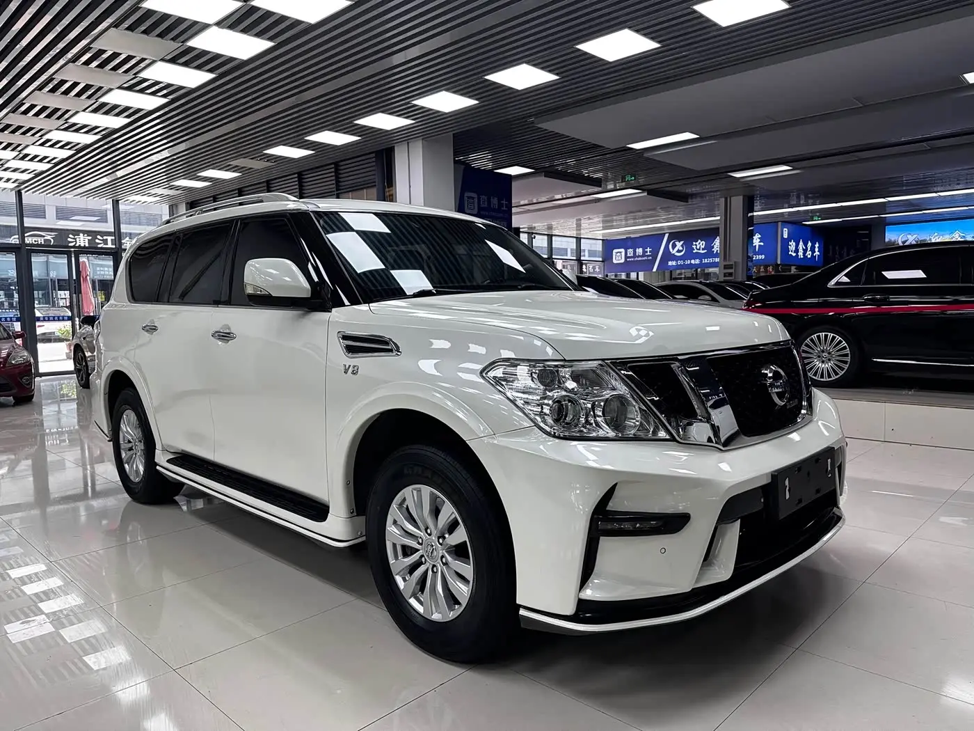 Nissan Patrol 2019 — Photo 3/14