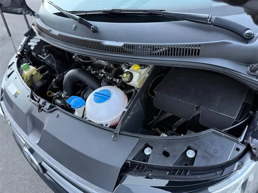 Volkswagen Multivan 2016 — Photo 11/20