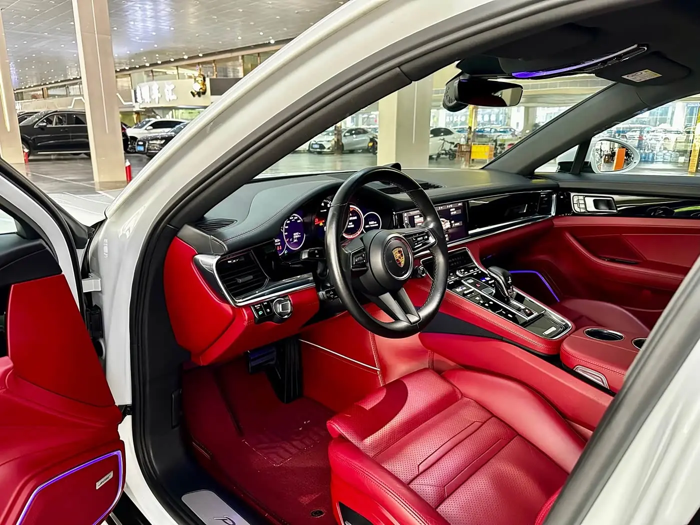 Porsche Panamera 2021 — Photo 4/16