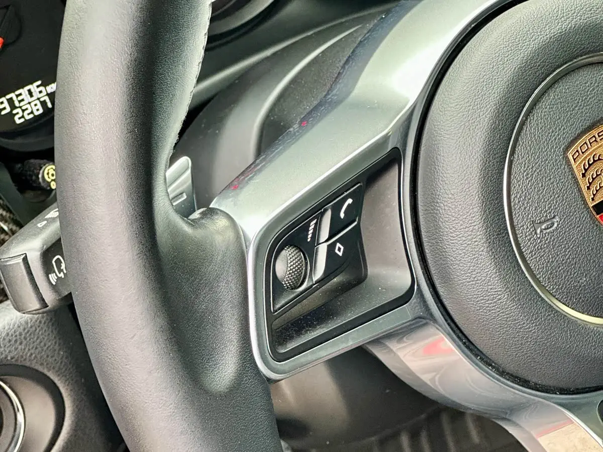 Porsche Macan 2019 — Şəkil 17/20