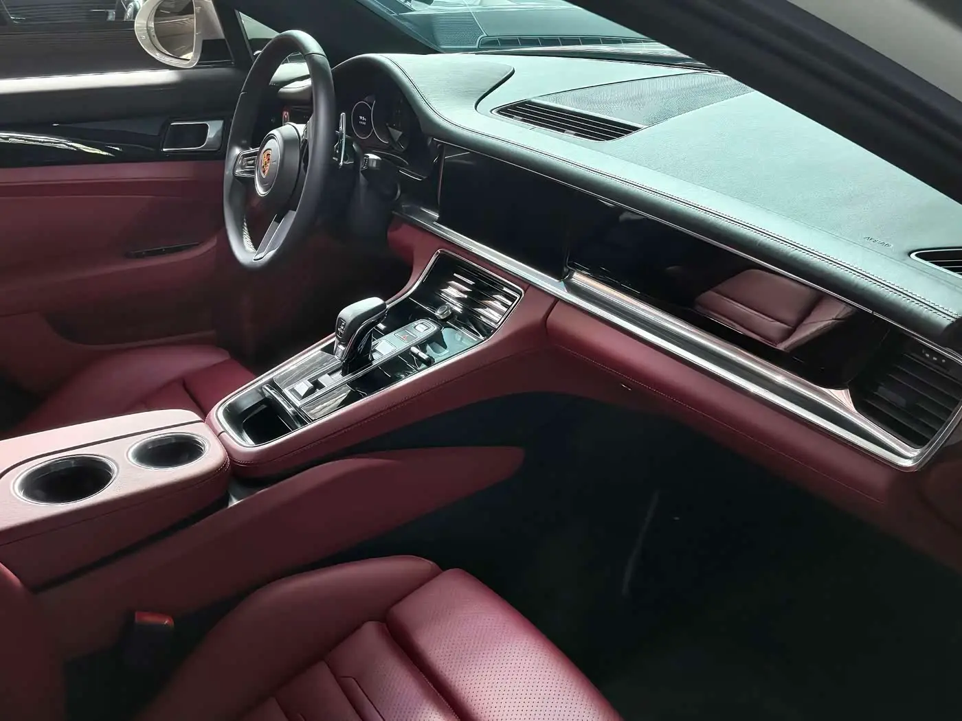 Porsche Panamera 2022 — Photo 11/14