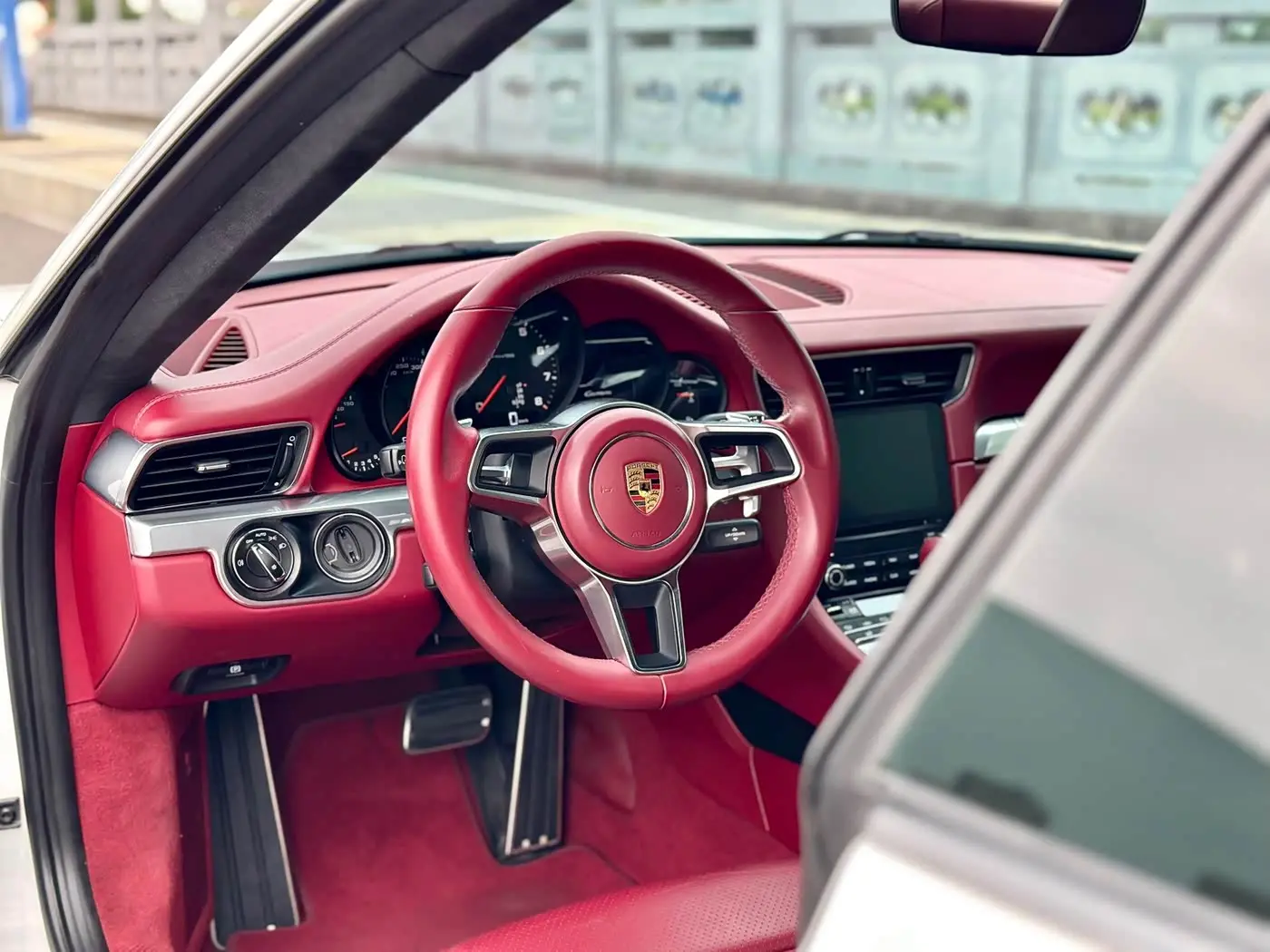 Porsche 911 2018 — Photo 4/15