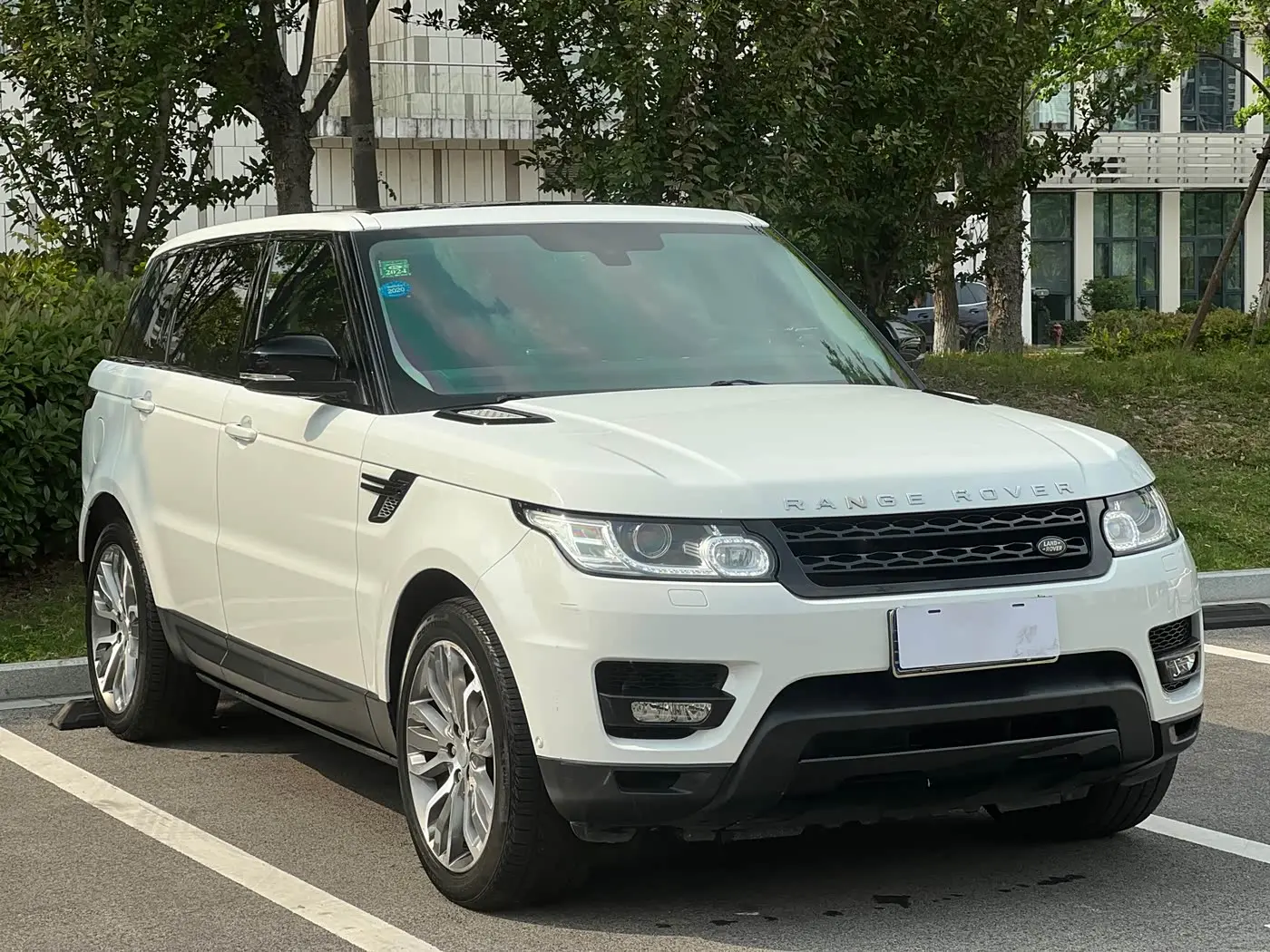 Land Rover Range Rover Sport 2014 — Photo 3/20