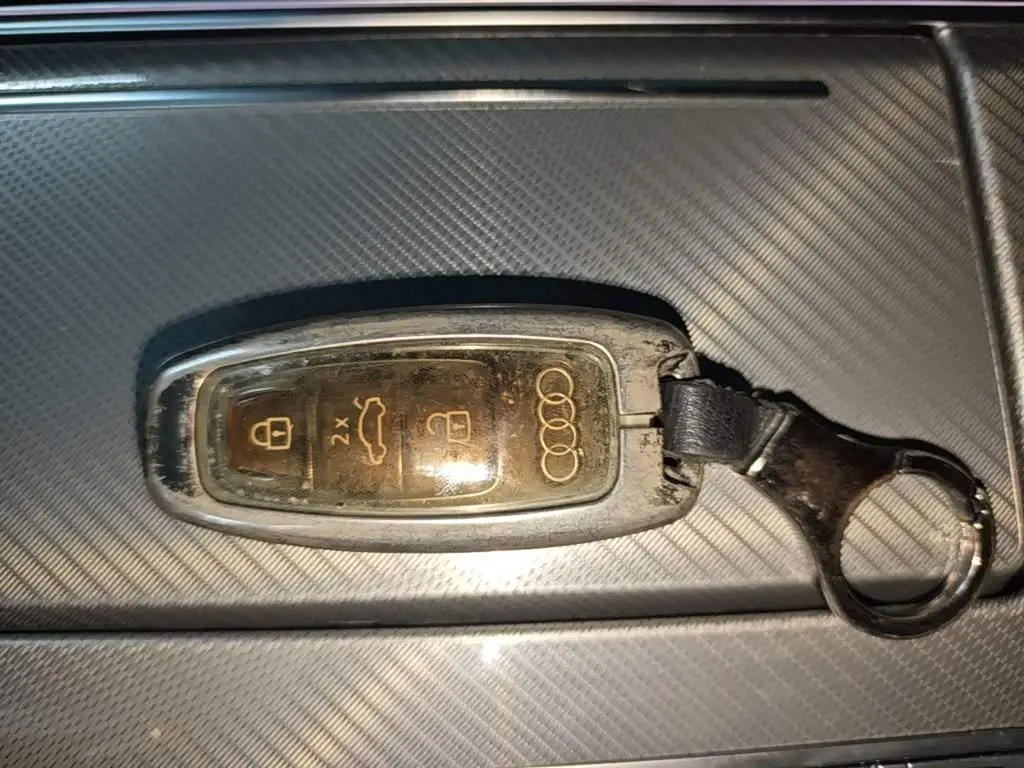Audi A7 2022 — Şəkil 9/20