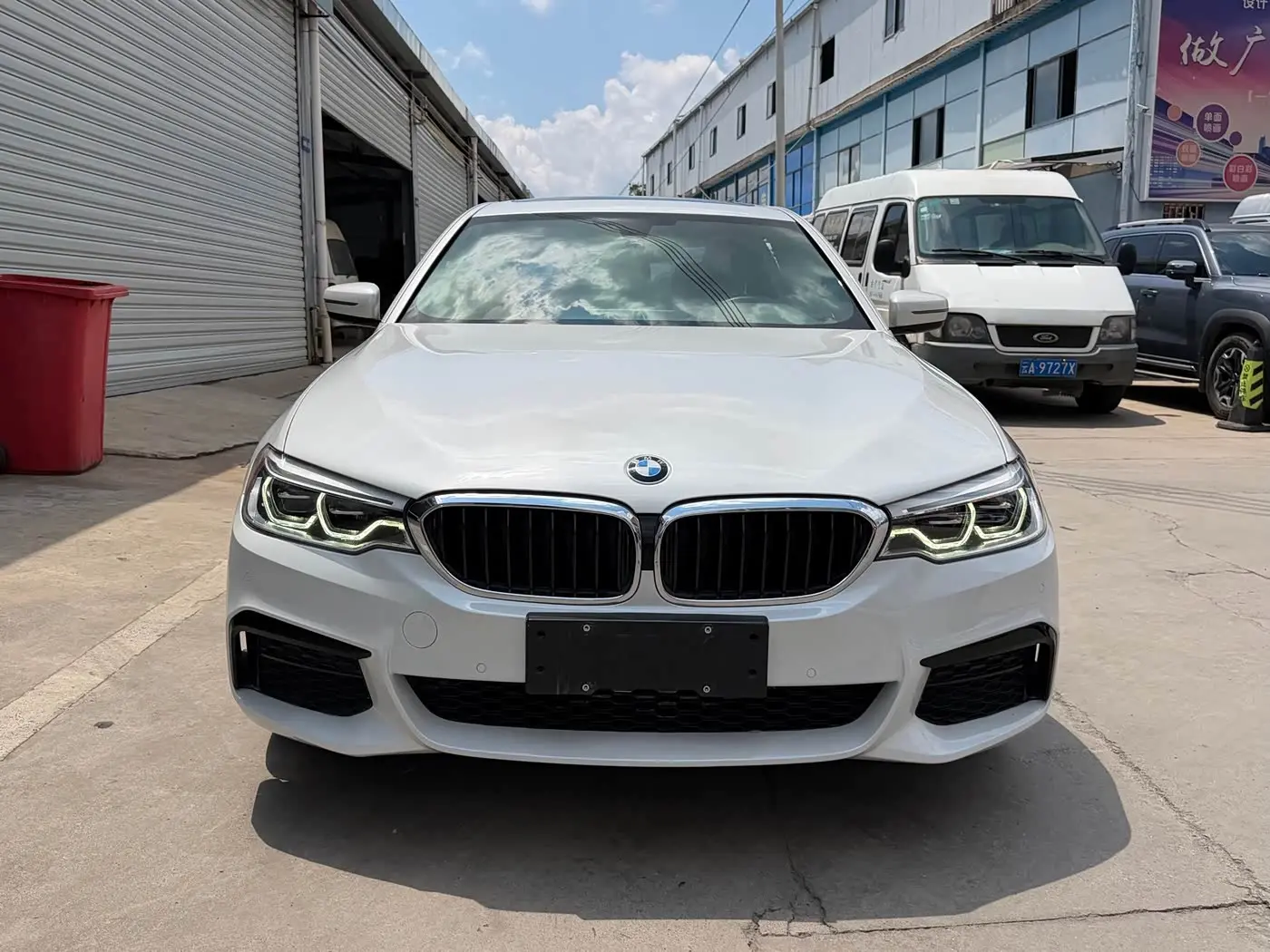 BMW 5 Series 2020 — Şəkil 2/15