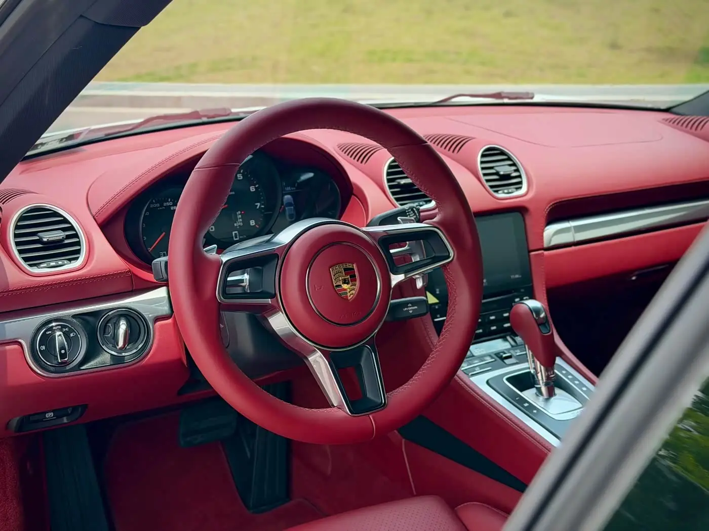 Porsche 718 2019 — Photo 7/18